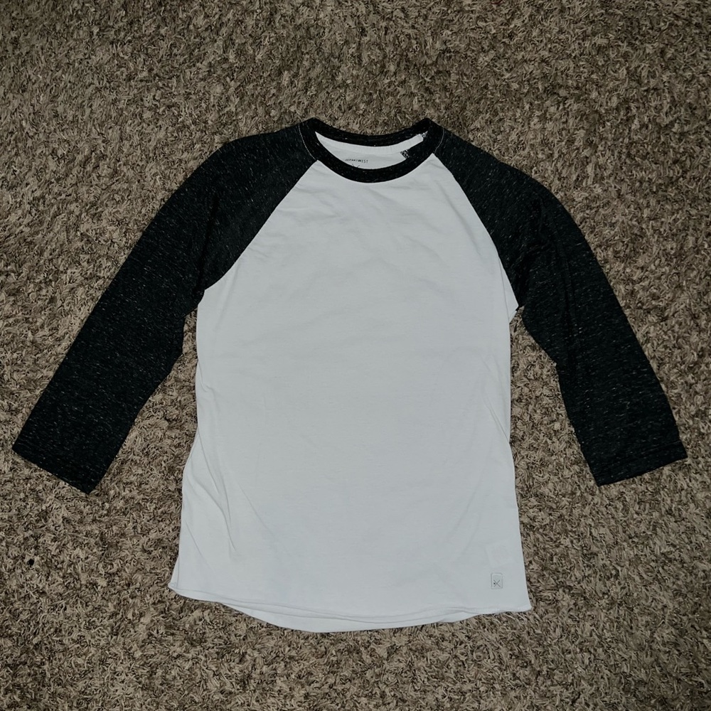 DepartWest Like NEW Long Sleeve Baseball T-Shirt - Men’s Large